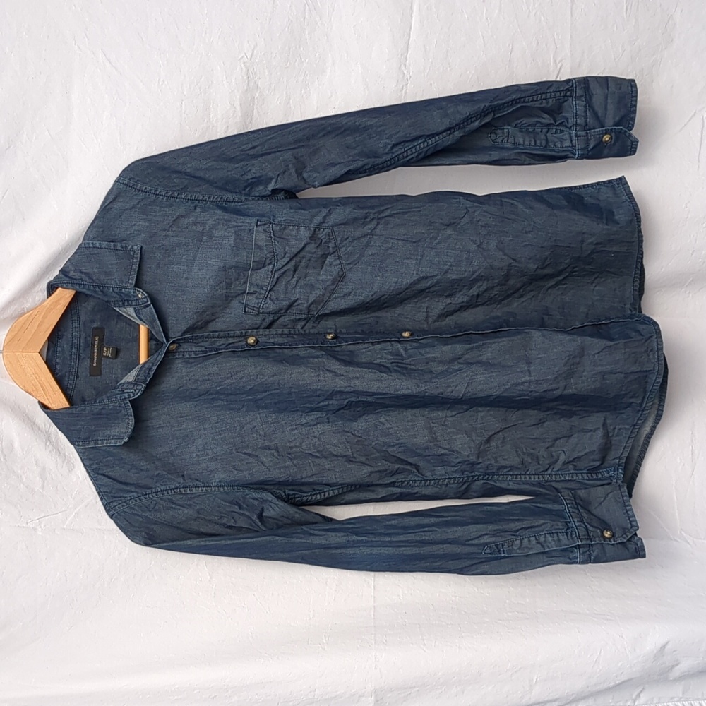 Banana Republic shirt button up blue cotton small